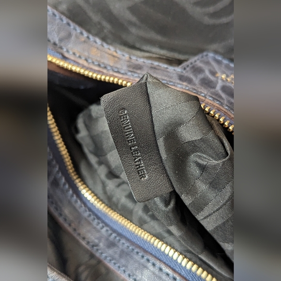 Emilio Pucci Studded hobo leather handbag - Picture 8 of 11